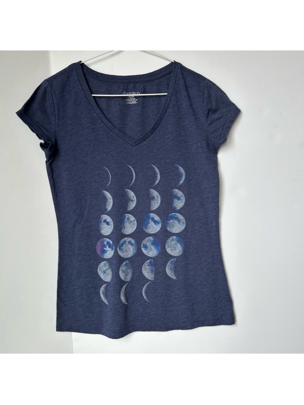 💥Exhilaration Sleepwear Blue Phases of the Moon Graphic Tee V-Neck T Shirt Sz XS